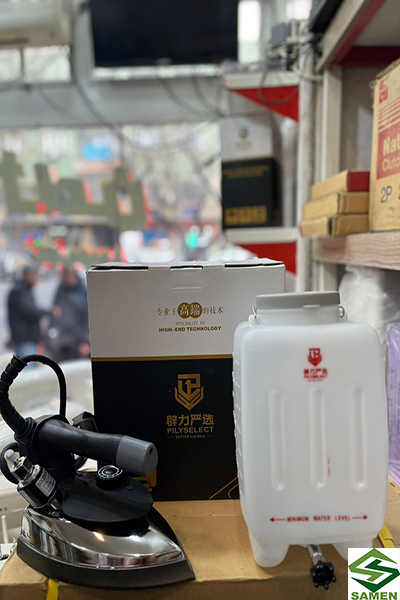 اتو سرمی مخزن دار پیلی 1600 وات مدل SL-300L